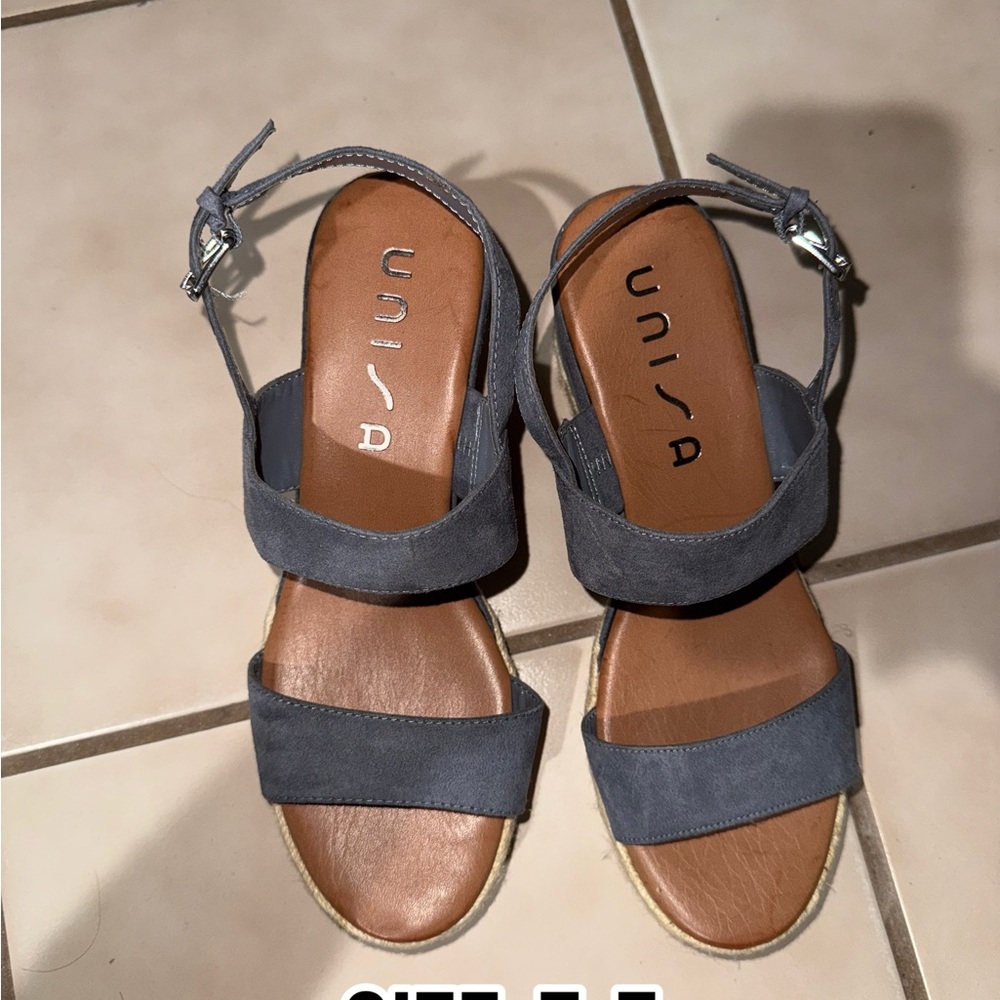 Unisa Gray Sandals with Ankle Strap and Flat Sole